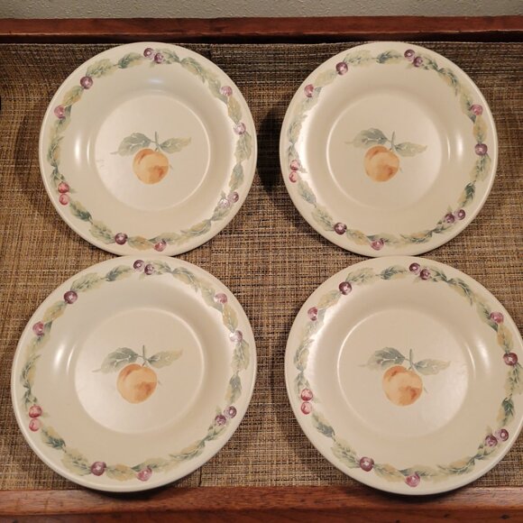 Pfaltzgraff JAMBERRY USA 8" Salad Plates With Peach Design Set of 4 - Picture 2 of 11